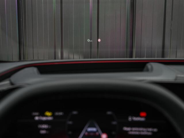 Audi Q6 e-tron Launch edition 83 kWh | Panoramadak | 360 Camera | B&O | HUD | Luchtvering | Ambiance Interieur | Stuur- Stoelverwarming | Memory Seats |