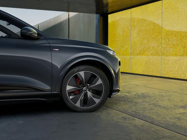 Audi Q6 e-tron S edition quattro 100 kWh Luchtvering Trekhaak S Line Panoramadak