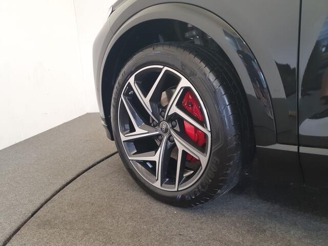 Audi Q6 e-tron S edition performance 100 kWh Wegklapbare trekhaak, Panoramadak, Luchtvering