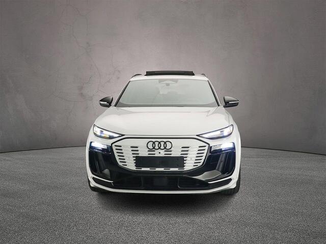 Audi Q6 e-tron S edition quattro 100 kWh | Trekhaak | Pano | Oled | Luchtvering | Matrix | ACC | MMI pro | Tech pro |