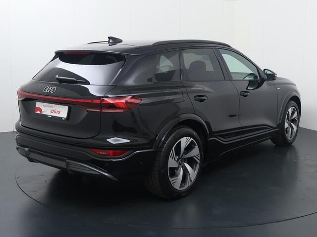 Audi Q6 e-tron Advanced edition (B1) e-tron 83Kwh 185 kW / 252 P | Head-Up Display | Trekhaak | B&O | Stuurwielverwarming | Adaptieve Cruise Control | Memory Seats |