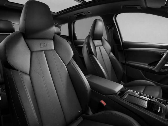 Audi Q6 e-tron S edition 83 kWh 252 PK · Adaptieve luchtvering · Glazen panoramadak · Trekhaak elek. wegklapbaar
