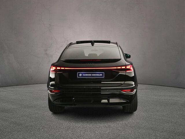 Audi Q6 Sportback e-tron S edition performance 100 kWh | Trekhaak | Adaptieve Cruise | Panorama Dak | Camera | B&O 3D | Head-up | Matrix LED | Navigatie-pakket | Trekhaak-pakket | Interieur-pakket |