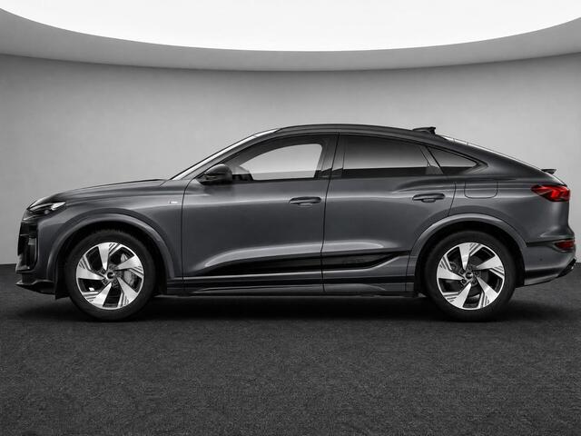 Audi Q6 Sportback e-tron S edition 83 kWh 252 PK · Glazen panoramadak · Trekhaak elek. wegklapbaar · Optiekpakket zwart