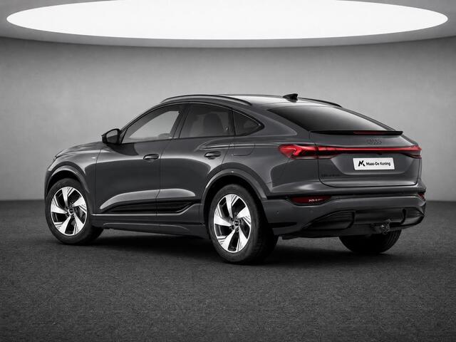 Audi Q6 Sportback e-tron S edition 83 kWh 252 PK · Glazen panoramadak · Trekhaak elek. wegklapbaar · Optiekpakket zwart