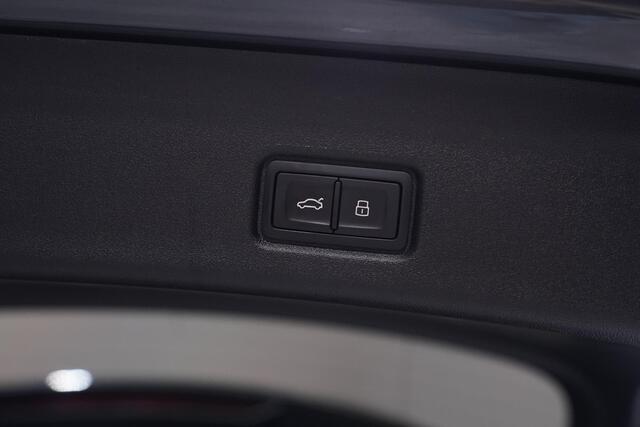 Audi Q6 e-tron Advanced 83 kWh SOH 97% Camera 360 Led Matrix Stoelverwarming v+a 21 Inch velgen Warmtepomp