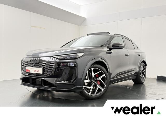 Audi Q6 Sportback e-tron S edition performance 100 kWh | 306 PK | SoH 96% | Warmtepomp | Adaptive Cruise Control | 360 graden camera | Panoramadak | Matrix LED | Keyless Entry | Dodehoek detectie | Draadloze telefoonlader | Elektrische achterklep | Navigatiesysteem | Sfeerverlichting | Stoelmassage & -verwarming | S-Line | Apple Carplay / Android Auto |
