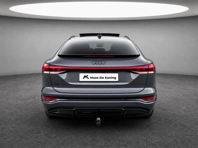 Audi Q6 e-tron S edition 306pk performance 100 kWh · Panoramadak · Luchtvering · Trekhaak · 360 Camera · Warmtepomp · Head-Up · Elek. Voorstoelen · 21'' Inch · 24-11-2030 of 100.000km