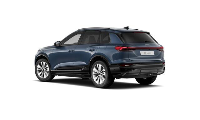 Audi Q6 e-tron S edition performance 100 kWh | Panoramadak | Trekhaak | Warmtepomp | 360 camera | Bestuurdersstoel met geheugen | Multimedia scherm passagier | Adaptieve cruise control | Matrix LED verlichting | Stoelverwarming voor en achter | – foto 2
