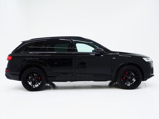 Audi Q7 60 TFSI e quattro Competition | RS Stoelen | Panoramadak | Luchtvering | Massage | 360 | Adaptive