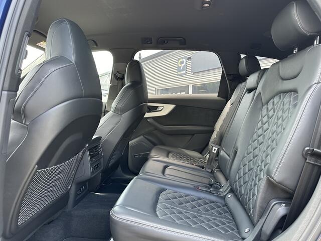Audi Q7 60 TFSI e quattro Competition | 456 pk | RS Seats | Trekhaak | Luchtvering | HUD
