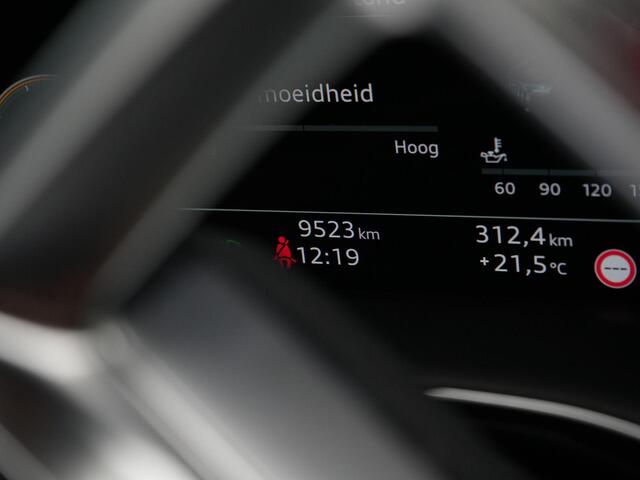 Audi Q7 Pro Line S Competition 60 TFSI e 490 pk tiptronic quattro | Panoramadak | Trekhaak | Valcona leder | Laser LED | Sportstoelen Plus | Uitgebreid lederpakket | Vierwielbesturing