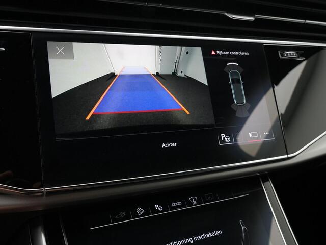 Audi Q7 55 TFSI e 381 pk Tiptronic quattro Pro Line Plus / S edition | Trekhaak | Head-up display | Stoelverwarming voor/achter | Achteruitrijcamera | Adaptive Cruise | 20 inch