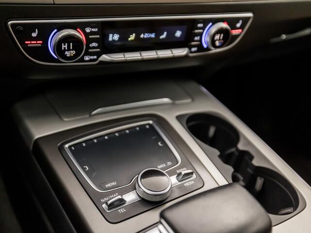 Audi Q7 3.0 TFSI quattro Sport 7 Persoons 334Pk Automaat (PANORAMADAK, VIRTUAL COCKPIT, LUCHTVERING, GROOT NAVI, MEMORY SEATS, HEAD-UP DISPLAY, 360 CAMERA, BOSE AUDIO, ZWART HEMEL, NIEUWSTAAT)