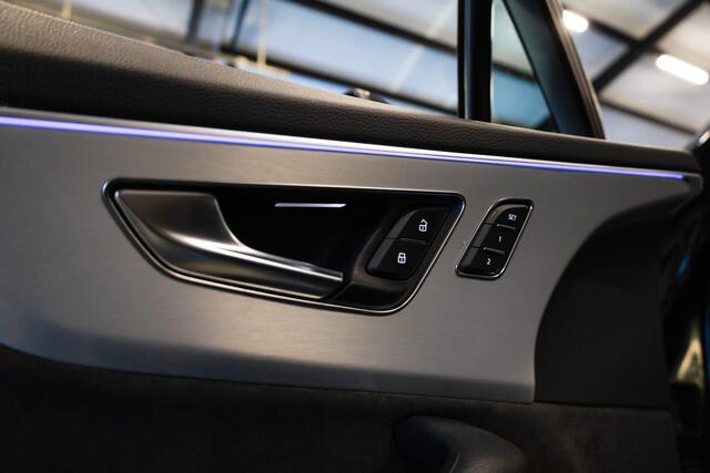 Audi Q7 60 TFSI e 463 pk V6 Quattro Competition S-Line Laser-Light/ RS-Stoelen/ Keyless/ Head-Up/ B&O/ Adap.Cruise/ Pano-Dak/ Lucht-Vering/ 360-Camera/ Carbon/ Trekhaak/ 22'' LMV
