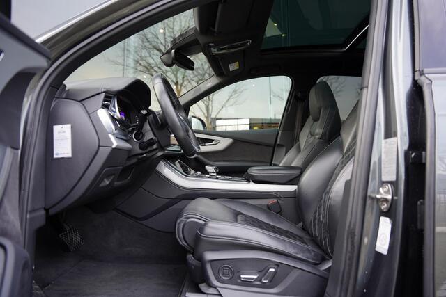 Audi Q7 60 TFSI e quattro Competition / Panoramadak / RS Zetels