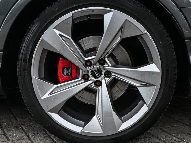 Audi Q7 60 TFSI e quattro Competition · Panoramadak · Luchtvering · B&O Sound · RS Seats · 360 Camera · Trekhaak · Soft Close · Ambiance Interieur · Adaptive Cruise