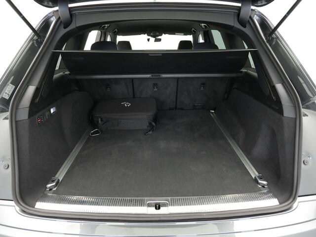 Audi Q7 55 TFSI e quattro Pro Line S Luchtvering Leer Trekhaak Navigatie Carplay