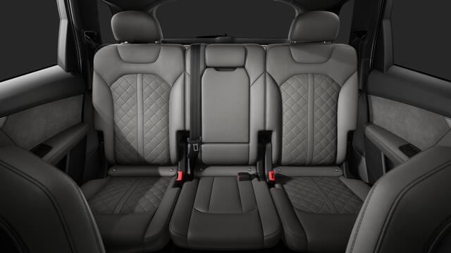 Audi Q7 55 TFSI e quattro 394 Tiptronic Pro Line S Automaat | Vierwielbesturing | Achterbank plus | Sportstoelen plus voorin | Privacy glas (donker getint)