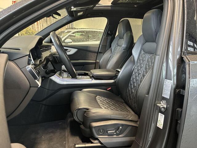 Audi Q7 55 TFSIe 380pk Tiptronic Quattro S Line · Panoramdak · Trekhaak · Leder · 360 Camera · Luchtvering · Elek. Achterklep · Massage · Stoelkoeling · 22'' Inch ·