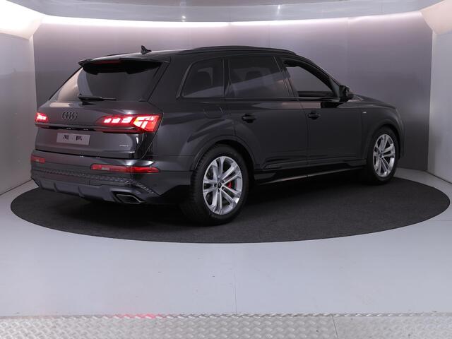 Audi Q7 60 TFSI e quattro Pro Line S Competition 490PK | Panorama dak | RS stoelen | Blindspot | Laser | Audi Sport stiksels | Trekhaak
