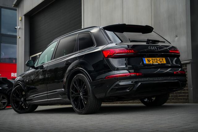 Audi Q7 60 TFSI e 463 pk V6 Quattro Competition S-Line /Laser-Light/ RS-Stoelen/ Keyless/ Head-Up/ B&O/ Adap.Cruise/ Pano-Dak/ Lucht-Vering/ 360-Camera/ Carbon/ Trekhaak/ 22'' LMV