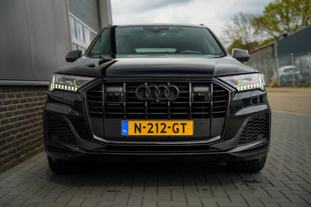 Audi Q7 60 TFSI e 463 pk V6 Quattro Competition S-Line /Laser-Light/ RS-Stoelen/ Keyless/ Head-Up/ B&O/ Adap.Cruise/ Pano-Dak/ Lucht-Vering/ 360-Camera/ Carbon/ Trekhaak/ 22'' LMV