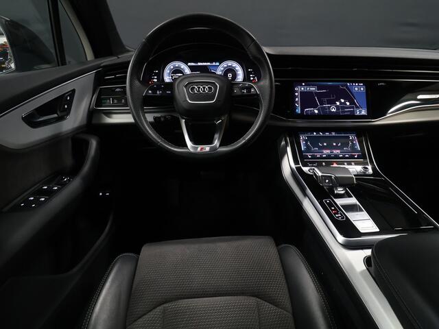 Audi Q7 60 TFSI e quattro Competition S-Line [ADAPTIVE CRUISE CONTROL, BANG & OLUFSEN AUDIO, CAMERA, LUCHTVERING, APPLE CARPLAY, STOELVERWARMING, TREKHAAK, ELEK.. ACHTERKLEP, FLIPPERS, NAVIGATIE, NIEUWSTAAT]