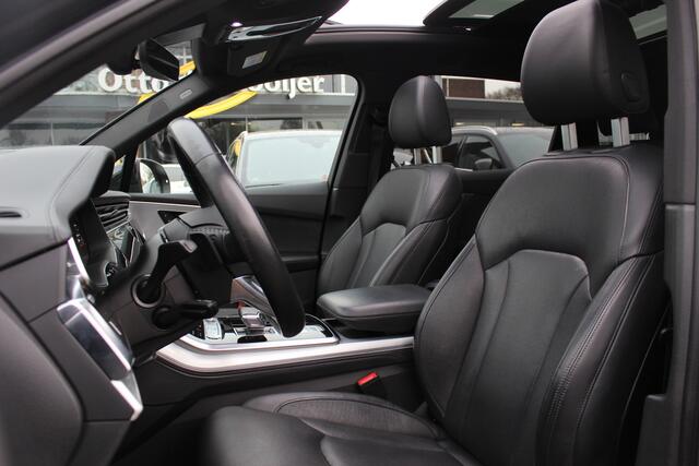 Audi Q7 55 TFSI e quattro Pro Line Plus / Trekhaak / Panoramadak / 360Camera / Luchtvering / Bose / Matrix LED / Softclose / Intr.voorverwarming / 20'' / Stoelventilatie+Massage+verwarming / Stuurverwarming / Keyless / Dodehoek / D