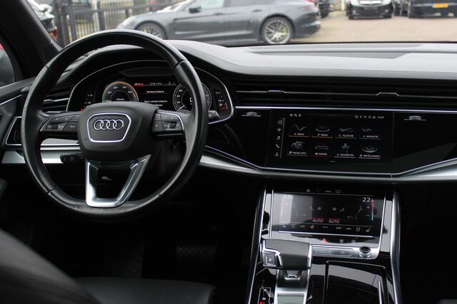 Audi Q7 55 TFSI e quattro Pro Line Plus / Trekhaak / Panoramadak / 360Camera / Luchtvering / Bose / Matrix LED / Softclose / Intr.voorverwarming / 20'' / Stoelventilatie+Massage+verwarming / Stuurverwarming / Keyless / Dodehoek / D