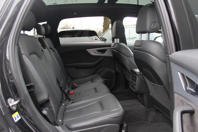 Audi Q7 55 TFSI e quattro Pro Line Plus / Trekhaak / Panoramadak / 360Camera / Luchtvering / Bose / Matrix LED / Softclose / Intr.voorverwarming / 20'' / Stoelventilatie+Massage+verwarming / Stuurverwarming / Keyless / Dodehoek / D