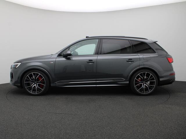 Audi Q7 55 TFSI e quattro Pro Line S 394PK Aut. Panoramadak, Trekhaak, S-Line, Luchtvering, Achterasbesturing, Tour Pakket, Side Assist, Servosluiting, Elektr. Achterklep, 360gr. Camera, Memorystoel, 22" LM Velgen
