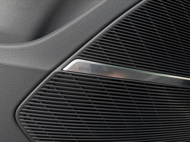 Audi Q7 55 TFSI quattro RS-Stoelen|B&o|Luchtvering|Trekhaak|Panorama