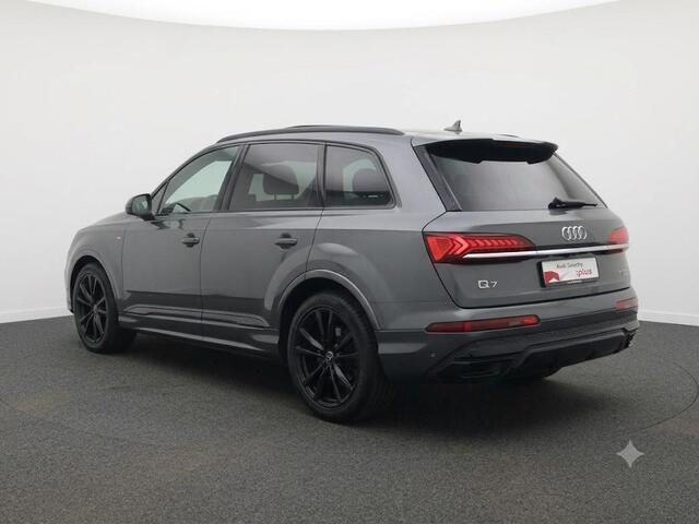Audi Q7 55 TFSI e quattro Pro Line 340pk | Panoramadak | Parkeercamera | Lederen bekleding | Elektrisch verstelbare en verwarmbare voorstoelen |