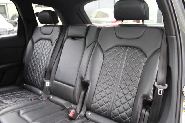 Audi Q7 3.0 TDI Quattro | S-line | Panorama | Luchtvering | Trekhaak