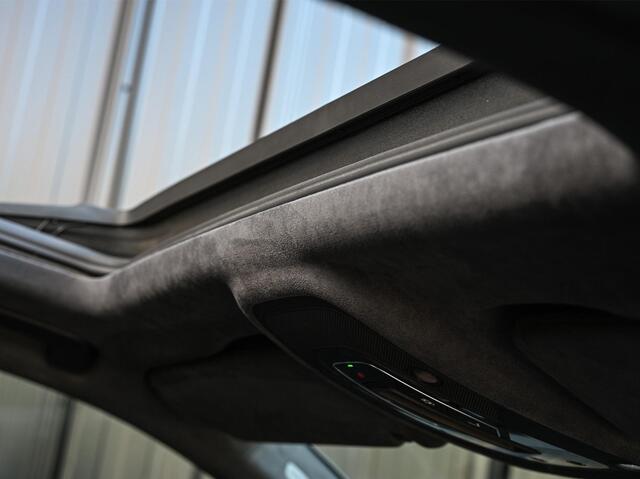Audi Q7 60 TFSI e quattro Pro Line S Competition | Panoramadak | Carbon Interieur | Alcantara Hemel | 360 Camera | HUD | Bose | Massage + Ventilatie | Luchtvering | Soft Close | Memory Seats | Ambiance Interieur |