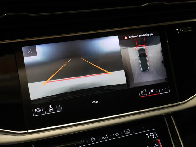 Audi Q7 60 TFSI e quattro Competition S line [TREKHAAK, SCHUIFDAK, 360° CAMERA, APPLE CARPLAY, STOELVENTILATIE, STUURVERWARMING, NIEUWSTAAT]