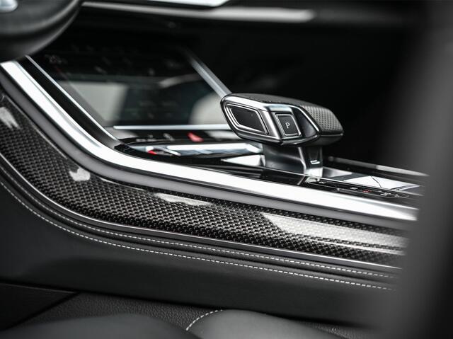 Audi Q7 4.0 TFSI SQ7 quattro Panoramadak | Keramische Remmen | Alcantara Hemel | Carbon Interieur | B&O | HUD | Luchtvering | Stoelverwarming V+A | Camera | Ambiance Interieur | Stuurverwarming | Achterasbesturing |