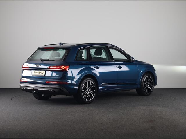 Audi Q7 55 TFSI e quattro Pro Line 367pk | Trekhaak | Parkeerkcamera | Elektrisch verstelbare voorstoelen | 21 inch Lichtmetalen velgen