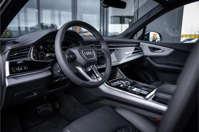 Audi Q7 60 TFSI e quattro Pro Line S Competition - Panorama | Luchtvering | B&O | RS-Seats