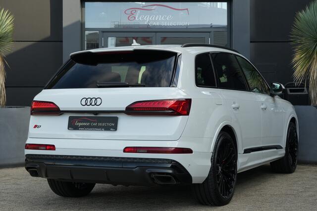 Audi Q7 55 TFSI e Quattro Pro Line S | Facelift | 394pk | Pano | Trekhaak | HUD | 360° | Een bijzonder complete en luxe uitgevoerde Audi Q7 55 TFSI e quattro Pro Line S, uitgevoerd in wit metallic met een stijlvol zwart interieur. Deze krachtige plug-in hybride combineert het ver