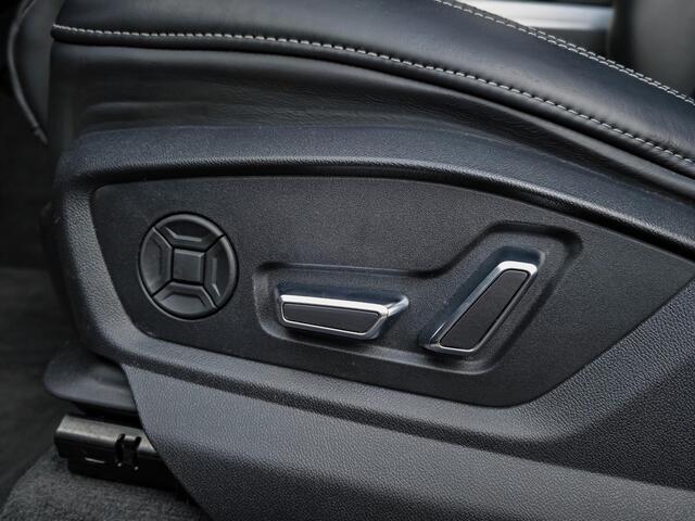 Audi Q8 60 TFSI e quattro 462pk | Pano | 23"| RS Stoelen | Luchtv. | B&O | Dubbel glas | Park | Stad | Tour | Memo
