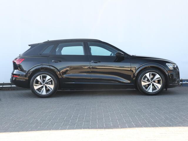 Audi Q8 e-tron 50 quattro S Edition 95 kWh 360° camera | Head-Up | Stoelverwarming | Navi | Adaptieve Cruise | Keyless