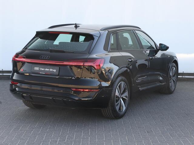 Audi Q8 e-tron 50 quattro S Edition 95 kWh 360° camera | Head-Up | Stoelverwarming | Navi | Adaptieve Cruise | Keyless