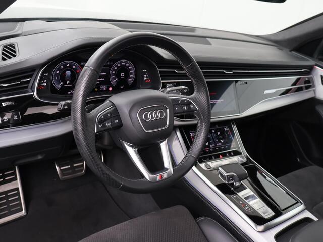 Audi Q8 60 TFSI e quattro Pro Line S Competition | 462 PK | Luchtvering | Panoramadak | Lichtmetalen velgen 22 "| Head-up display |