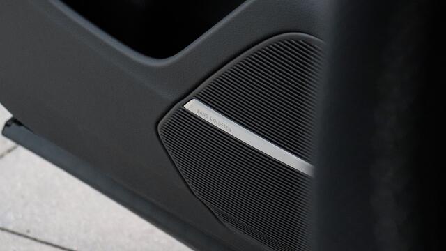 Audi Q8 55 TFSI e quattro Pro Line S | B&O | Head-up | Soft-Close | Panoramadak | HD Matrix | Trekhaak
