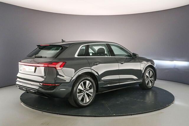 Audi Q8 e-tron 50 quattro Edition 95 kWh | Luchtvering | Adapt. Cruise | Camera | MMI Plus | Audi Sound | Full Led | 19 Inch |