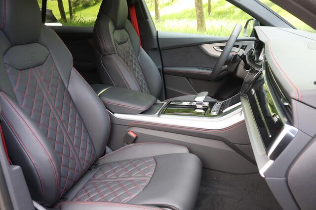 Audi Q8 60 TFSI e quattro Pro Line S Competition Laser-Matrix/Pano/4wiel/B&O/360/RS-stoel/Design Red/Luchtvering/Keyless/Head-up/Trekhaak