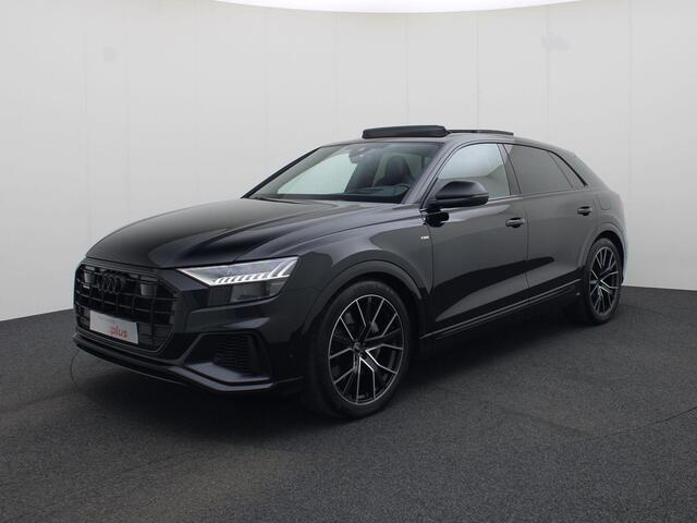 Audi Q8 55 TFSIe/381pk Quattro S Line · Panoramadak · B&O Sound · Leder Valcona · Head-Up Display · Luchtvering · Elek. Voorstoelen · Matrix LED ·