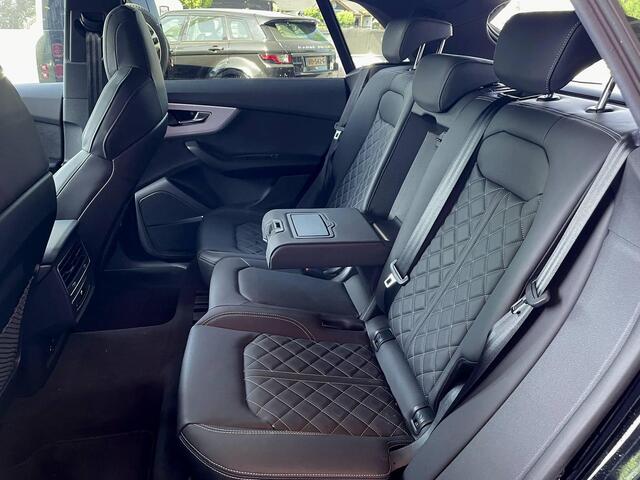 Audi Q8 55 TFSI e quattro Pro Line Advanced | Panodak | Elek trekhaak | Softclose | 22" | HUD |  Achterbank + stuurwiel verw | 360 Camera | Elek stoelen + Memory | Tour,- Park,- City pack